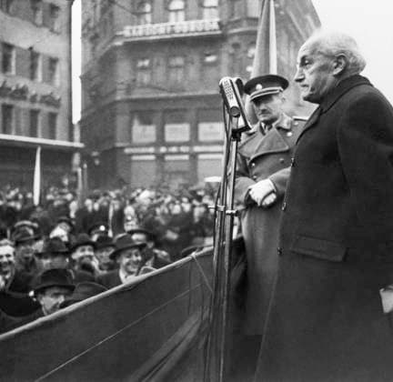 Czechoslovakia, On the 25th of February 1948 Communist Prime Minister Klement Gottwald announced on Wenceslas Square that President Edvard Benes, accepted the resignation of the democratic ministers. Gottwald also announced the members of the new government. Photo: Education Minister Zdenek Nejedly. CTK Vintage Photo (CTKxPhoto AlexandrxHampl) CTKPhotoF202411130011901  CTKPhotoF202411130011901