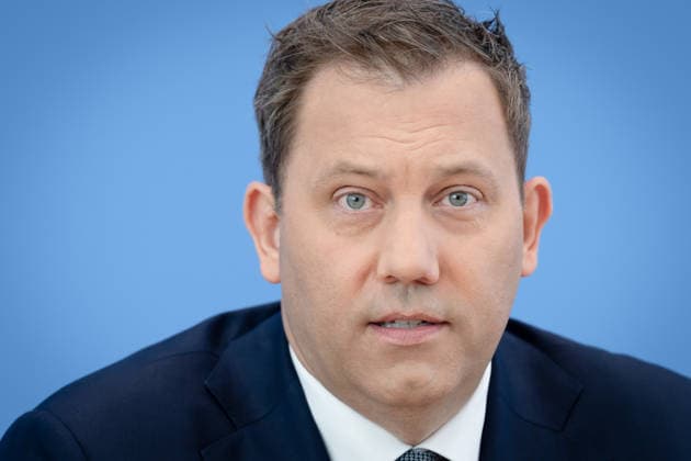 Lars Klingbeil Berlin, BPK, Vorstellung Aktionsplan zur Bekämpfung von Steuer- und Finanzkriminalität, Lars Klingbeil, Bundesfinanzminister, Vizekanzler Berlin Berlin GER *** Lars Klingbeil, Berlin, BPK, Presentation of the Action Plan to Combat Tax and Financial Crime, Lars Klingbeil, Federal Minister of Finance, Vice Chancellor, Berlin, Berlin, GER