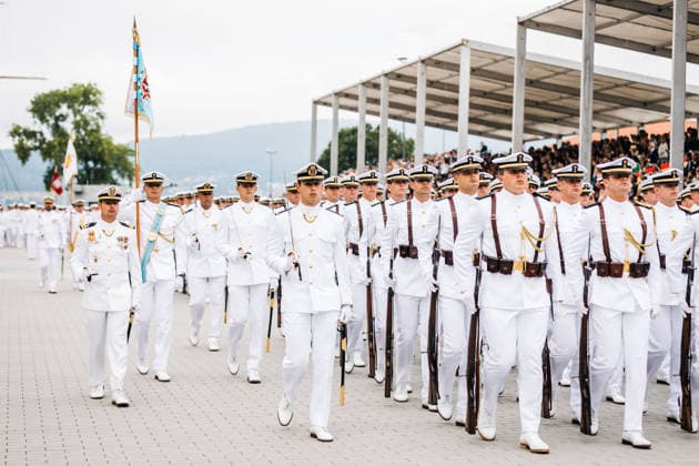 Felipe VI presides over the oath-taking ceremony before the flag and the presentation of royal commissions at the Naval Military Academy in Marín, Pontevedra. A parade took place during the solemn ceremony in which the new class of Navy officers took their oath or pledge before the flag and received their royal commissions, on July 16, 2026, in Marín, Pontevedra, Galicia, Spain. This traditional military and institutional ceremony, held in the parade ground of the Naval Academy to coincide with the feast day of Our Lady of Mount Carmel—patron saint of seafarers and the Navy— is presided over by His Majesty King Felipe VI to award decorations to the most outstanding cadets and welcome the new officers to the ranks of the General Corps, Mari  Copyright: xBeatrizxCiscarx 7668306