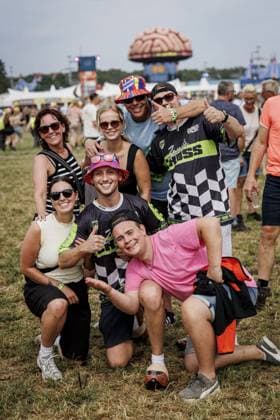 LICHTENVOORDE - Crowd on the first day of the Zwarte Cross festival. The four-day music, theater, and motocross event is taking place in the Achterhoek for the 28th time. ANP EMIEL MUIJDERMAN netherlands out - belgium out  Copyright: xx x563655671x originalFilename: 563655671.jpg