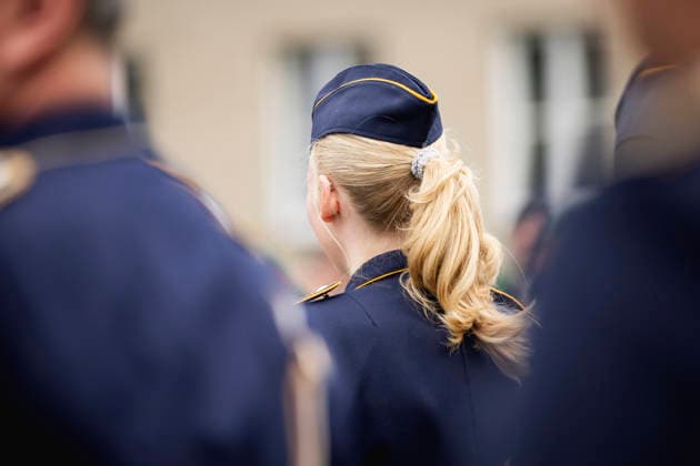 Illustrative photo of women in the Bundeswehr: A female Air Force soldier from the Guard Battalion stands in formation in Berlin, July 15, 2026, Berlin, Germany Copyright: xJulianexSonntagx