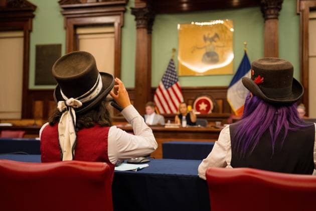 News Themen der Woche KW29 July 16, 2026, New York, New York, USA: The City Council held a hearing to consider a bill, known as RomanchÃ¢â‚¬â ¢s Law, that would phase out and eventually ban horse-drawn carriages. Carriage horse drivers, testified against passage of the bill...The bill is named after the 18-year-old tourist from India who was killed last month when he was thrown from a runaway carriage in Central Park after the horse was spooked. New York USA  - ZUMAs142 20260716_fap_s142_025 Copyright: xNancyxSieselx