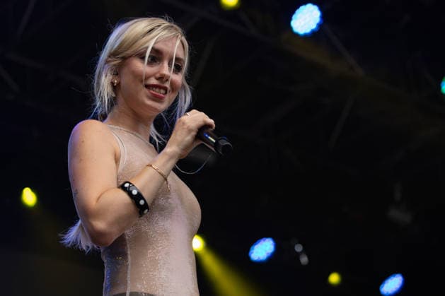 16.07.2026, Bellinzona, Parco Urbano, Nevermind Music Fest 2026: Eileen Alister, Eileen Alister (lead vocals) Bellinzona Parco Urbano Ticino Switzerland *** July 16, 2026, Bellinzona, Parco Urbano, Nevermind Music Fest 2026 Eileen Alister, Eileen Alister on lead vocals, Bellinzona, Parco Urbano, Ticino, Switzerland Copyright: xJustPictures.ch FrancescoxMinghettix jp-en-FrMi-_NG_0154