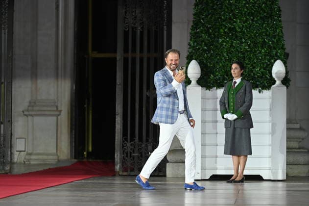 RECORD DATE NOT STATED Philipp Hochmair, Jedermann, Fotoprobe, Salzburger Festspiele, Domplatz, Salzburg, 2026, Manfred Siebinger *** Philipp Hochmair, *Jedermann*, photo rehearsal, Salzburg Festival, Domplatz, Salzburg, 2026, Manfred Siebinger