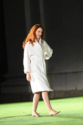 RECORD DATE NOT STATED Roxane Duran, Buhlschaft, Jedermann, Fotoprobe, Salzburger Festspiele, Domplatz, Salzburg, 2026, Manfred Siebinger *** Roxane Duran, Buhlschaft, *Jedermann*, photo rehearsal, Salzburg Festival, Domplatz, Salzburg, 2026, Manfred Siebinger