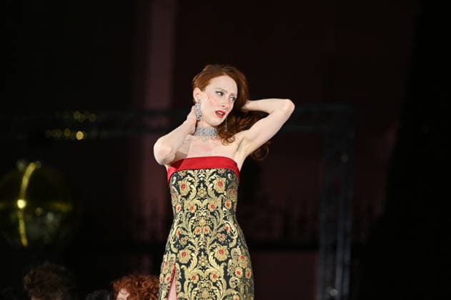 RECORD DATE NOT STATED Roxane Duran, Buhlschaft, Jedermann, Fotoprobe, Salzburger Festspiele, Domplatz, Salzburg, 2026, Manfred Siebinger *** Roxane Duran, Buhlschaft, *Jedermann*, photo rehearsal, Salzburg Festival, Domplatz, Salzburg, 2026, Manfred Siebinger