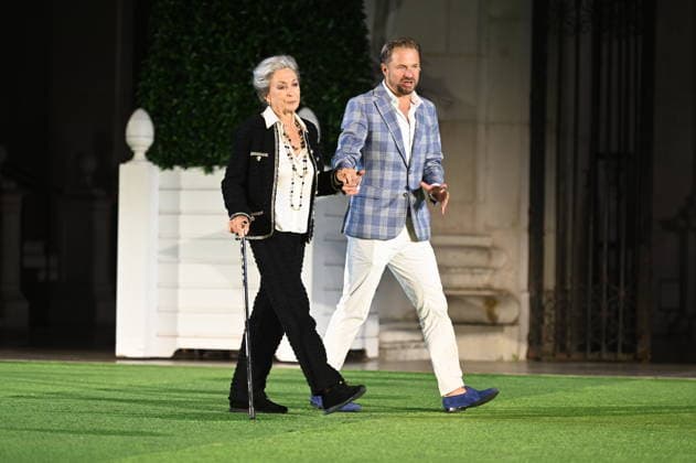 RECORD DATE NOT STATED Philipp Hochmair, Jedermann, Daniela Ziegler, Jedermanns Mutter, Fotoprobe, Salzburger Festspiele, Domplatz, Salzburg, 2026, Manfred Siebinger *** Philipp Hochmair as Jedermann, Daniela Ziegler as Jedermann’s Mother, photo rehearsal, Salzburg Festival, Domplatz, Salzburg, 2026, Manfred Siebinger