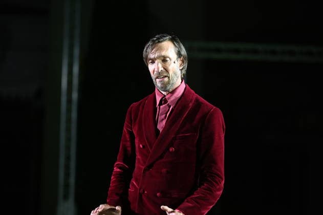 RECORD DATE NOT STATED Christoph Luser, Guter Gesell Teufel, Jedermann, Fotoprobe, Salzburger Festspiele, Domplatz, Salzburg, 2026, Manfred Siebinger *** Christoph Luser, The Good Devil, *Jedermann*, photo rehearsal, Salzburg Festival, Domplatz, Salzburg, 2026, Manfred Siebinger