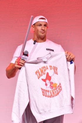 NEW YORK, NY - JULY 16: Rob Gronkowski at Disney Fan Draft at Center Stage during day 1 of Fanatics Fest NYC on July 16, 2026 at Javits Center in New York City. Credit: AdMedia New York City USA - ZUMAa123 20260716_zaa_a123_217 Copyright: xJohnxFyckex