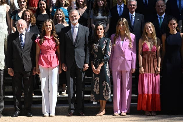 The Royal Family Holds an Audience with the Board of Trustees of the Spanish Committee of the United World Colleges Foundation Princess Leonor, King Felipe VI, Queen Letizia, and Infanta Sofía during the audience with the Board of Trustees of the Spanish Committee of the United World Colleges Foundation at the Zarzuela Palace, on July 17, 2026, in Madrid, Spain BOARD OF TRUSTEES SPANISH COMMITTEE OF UNITED WORLD SCHOOLS FOUNDATION ROYAL FAMILY José Madrid Madrid Spain  Copyright: xJosÃ xOlivax 7669895