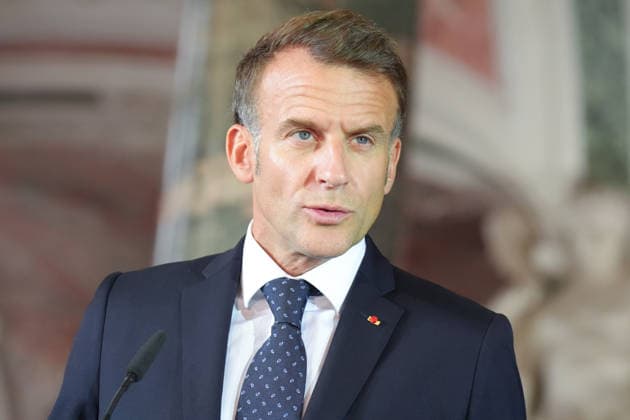 Pressekonferent nach dem 26. Deutsch-Franzoesischer Ministerrat Staatspraesident Emmanuel Macron im Portrait bei der Pressekonferenz nach dem Deutsch-Franzoesischen Ministerrat , Bruehl, 17.07.2026 Bruehl NRW Deutschland *** Press Conference Following the 26th Franco-German Ministerial Council: A Portrait of President Emmanuel Macron at the Press Conference Following the Franco-German Ministerial Council, Brühl, July 17, 2026, Brühl, North Rhine-Westphalia, Germany