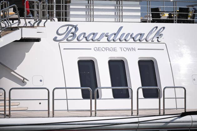 Protest against the visit of US Ambassador to Italy Tilman Fertitta in Venice, Italy VENICE, ITALY - JULY 17: US Ambassador to Italy Tilman Fertitta’s 117-metre megayacht is seen moored in Venice, Italy, on July 17, 2026 ahead of a protest to oppose Fertitta s visit during the city s annual Redentore festival and criticized mass tourism, the influence of billionaires on Venice, and US policies under President Donald Trump. Piero Cruciatti Anadolu Veneto Italy. Editorial use only. Please get in touch for any other usage.  Copyright: x2026xAnadoluxPieroxCruciattix