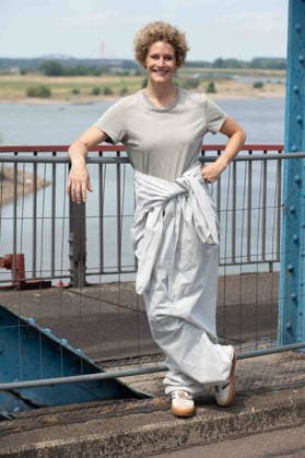 Schauspielerin Karen DAHMEN spielt die Rolle der Nadine Jaeger, Portraet, Porträt, Portrait, Angeschnittenes Einzelbild, Einzelmotiv, Pressetermin anlaesslich der Dreharbeiten fuer die ARD Vorabendserie ,,Wapo Duisburg,, in Duisburg, 17.07.2026. *** Actress Karen DAHMEN plays the role of Nadine Jaeger, portrait, Portrait, Close-up, Single Shot, Single Motif, Press event during the filming of the ARD early-evening series Wapo Duisburg in Duisburg, July 17, 2026