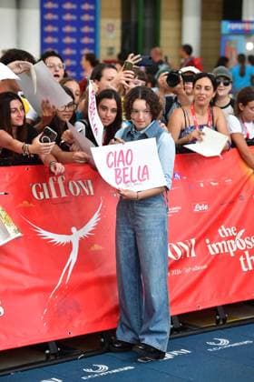 IPA86760087 - Giffoni Vallepiana Giffoni Festival Photocall for the film Sunny Dancer. Pictured: Bella Ramsey  Copyright: xVincenzoxLandix xVincenzoxLandix 86760087