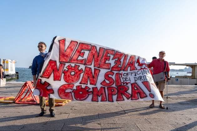 Protesters Confront Police During Demonstration Against U.S. Ambassador in Venice VENICE, ITALY JULY 17, 2026: Hundreds of demonstrators march through Venice to protest against U.S. Ambassador to Italy Tilman J. Fertitta, who arrived earlier in the day aboard a 117-metre yacht as part of a coastal diplomacy tour. Protesters attempted to approach the yacht but were pushed back by police ahead of the annual Festa del Redentore, one of Venice™s largest traditional celebrations. Venice Italy Copyright: x xLeonardoxGaravagliax xJNAxPressx