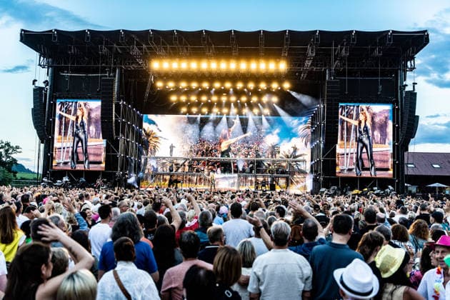 Aspach Schlagersaengerin Andrea Berg beim 21. Heimspiel Open-Air am 17.07.2026 in Aspach Schlagersaengerin Andrea Berg beim 21. Heimspiel Open-Air am 17.07.2026 in Aspach *** Aspach Schlager singer Andrea Berg at the 21st Heimspiel Open Air on July 17, 2026, in Aspach Schlager singer Andrea Berg at the 21st Heimspiel Open Air on July 17, 2026, in Aspach Copyright: xEibner-Pressefoto GerhardxWingenx EP_GWR
