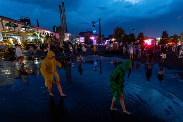 Music festival Colours of Ostrava has to been temporary closed due to heavy rain and thunderstorm in Ostrava, Czech Republic, on July 17, 2026. (CTKxPhoto VladimirxPrycek) CTKPhotoP2026071708008  CTKPhotoP2026071708008