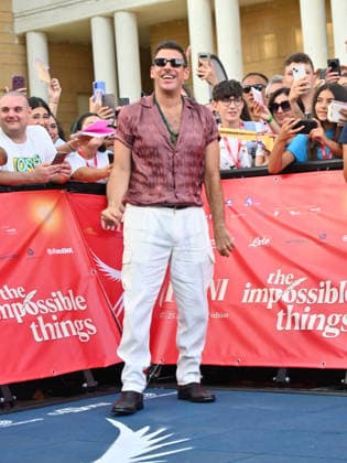 July 17, 2026, Giffoni Valle Piana, Italy: Francesco Gabbani on the Blue Carpet during the Giffoni Film Festival 2026. Giffoni Valle Piana Italy  - ZUMAs197 20260717_aaa_s197_120 Copyright: xAntoninoxD Espositox