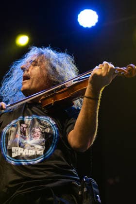 17.07.2026, Bellinzona, Parco Urbano, Nevermind Music Fest 2026: Modena City Ramblers, Francesco Fry Moneti (guitars, fiddle, banjo, mandolin, backing vocals) Bellinzona Parco Urbano Ticino Switzerland *** July 17, 2026, Bellinzona, Parco Urbano, Nevermind Music Fest 2026 Modena City Ramblers, Francesco Fry Moneti—guitars, fiddle, banjo, mandolin, backing vocals—Bellinzona, Parco Urbano, Ticino, Switzerland Copyright: xJustPictures.ch FrancescoxMinghettix jp-en-FrMi-_NG_0178