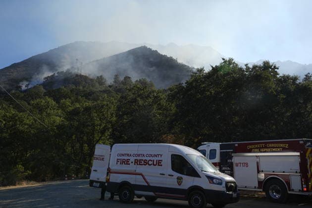 Morgan fire near Mount Diablo of California CONTRA COSTA COUNTY, CALIFORNIA - JULY 17: A view of burning areas on mountain as crews battle wildfire between Morgan Territory State Park and Mount Diablo State Park in Contra Costa County, California, United States on July 17, 2026. Tayfun Coskun Anadolu California United States. Editorial use only. Please get in touch for any other usage.  Copyright: x2026xAnadoluxTayfunxCoskunx