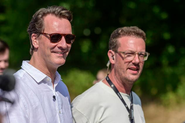 Hendrik Wüst und Bernd Dicks beim beim Rundgang über das Parookaville Festival am Flughafen in Rahmen der Sommertour 2026 des Ministerpräsidenten. Weeze, 17.07.2026 *** Hendrik Wüst and Bernd Dicks during a tour of the Parookaville Festival at the airport as part of Minister President Weeze’s 2026 summer tour, Weeze, July 17, 2026 Foto:xW.xRanderathx xFuturexImagex wuest_6755