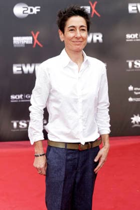 Dunja Hayali bei der Eröffnung der Nibelungen-Festspiele 2026 mit der Uraufführung des Stücks Die Hunnenkönigin auf der Open-Air-Bühne vor dem Wormser Dom. Worms, 17.07.2026 *** Dunja Hayali at the opening of the 2026 Nibelungen Festival, featuring the world premiere of the play *The Hun Queen* on the open-air stage in front of Worms Cathedral, Worms, July 17, 2026 Foto:xP.xBackx xFuturexImagex nibelungen_6750