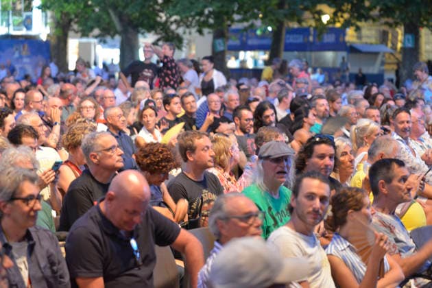 IPA86773684 - Lucca, July 17, 2026 The Lucca Summer Festival in Piazza Napoleone is hosting a concert by a former Rolling Stones rocker Ronnie Wood, who, despite his age, is still the same as ever. In the photo: The audience waiting.  Copyright: xRobertoCappellox xRobertoxCappellox 86773684