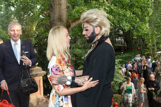 NIBELUNGEN FESTSPIELE 2026 Worms, 17.7..2026 Andrea Bach und Harald Glööckler bei der Eröffnung und Roten Teppich der NIBELUNGEN FESTSPIELE 2026 in Worms Rheinland-Pfals Deutschland *** NIBELUNGEN FESTIVAL 2026 Worms, July 17, 2026 Andrea Bach and Harald Glööckler at the opening ceremony and red carpet event of the NIBELUNGEN FESTIVAL 2026 in Worms, Rhineland-Palatinate, Germany Copyright: xMatthiasxGränzdörferx