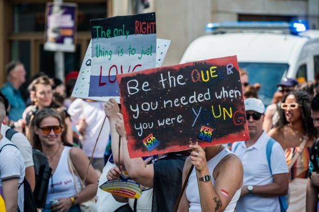 Mehr als 20.000 Menschen beteiligen sich am Demonstrationszug des Christopher Street Day (CSD) 2026 durch die Leipziger Innenstadt. Mit der Veranstaltung setzen die Teilnehmenden ein Zeichen für Vielfalt, Gleichberechtigung sowie die Rechte von LGBTQIA+-Menschen. Leipzig, Sachsen, Deutschland, CSD Leipzig 2026 *** More than 20,000 people are taking part in the Christopher Street Day (CSD) 2026 parade through downtown Leipzig. Through this event, participants are standing up for diversity, equality, and the rights of LGBTQIA people. Leipzig, Saxony, Germany, CSD Leipzig 2026
