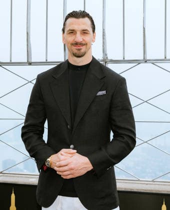 July 18, 2026, New York, Ny, United States: Zlatan Ibrahimovic, Swedish soccer legend lights the Empire State Building. In partnership with the Consulate General of Sweden in New York to celebrate Ã¢â‚¬oeZlatan Takes Over New YorkÃ¢â‚¬Â ahead of the 2026 FIFA World Cup Final. Held at Empire State Building in New York. Dinara Khairova Zuma Press July 18, 2026. New York United States - ZUMAp281 20260718_zea_p281_017 Copyright: xPhotoxImagexPressx