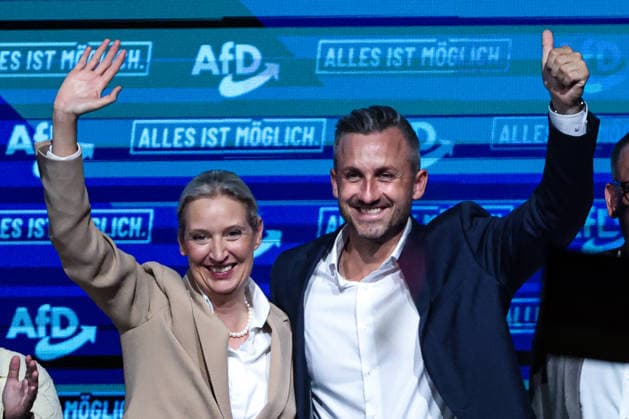 Alice Elisabeth Weidel (AfD) und Ulrich Siegmund (AfD, Sachsen-Anhalt) - Wahlkampfauftaktveranstaltung der AfD Sachsen-Anhalt in der Messe Magdeburg am Sonnabend, den 18. Juli 2026 in Magdeburg. *** Alice Elisabeth Weidel (AfD) and Ulrich Siegmund (AfD), Saxony-Anhalt: Kickoff event for the AfD Saxony-Anhalt election campaign at the Magdeburg Exhibition Center on Saturday, July 18, 2026, in Magdeburg