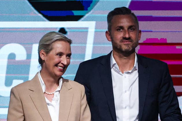 Alice Elisabeth Weidel (AfD) und Ulrich Siegmund (AfD, Sachsen-Anhalt) - Wahlkampfauftaktveranstaltung der AfD Sachsen-Anhalt in der Messe Magdeburg am Sonnabend, den 18. Juli 2026 in Magdeburg. *** Alice Elisabeth Weidel (AfD) and Ulrich Siegmund (AfD), Saxony-Anhalt: Kickoff event for the AfD Saxony-Anhalt election campaign at the Magdeburg Exhibition Center on Saturday, July 18, 2026, in Magdeburg
