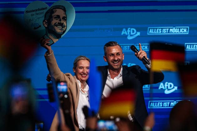 Alice Elisabeth Weidel (AfD) und Ulrich Siegmund (AfD, Sachsen-Anhalt) - Wahlkampfauftaktveranstaltung der AfD Sachsen-Anhalt in der Messe Magdeburg am Sonnabend, den 18. Juli 2026 in Magdeburg. *** Alice Elisabeth Weidel (AfD) and Ulrich Siegmund (AfD), Saxony-Anhalt: Kickoff event for the AfD Saxony-Anhalt election campaign at the Magdeburg Exhibition Center on Saturday, July 18, 2026, in Magdeburg
