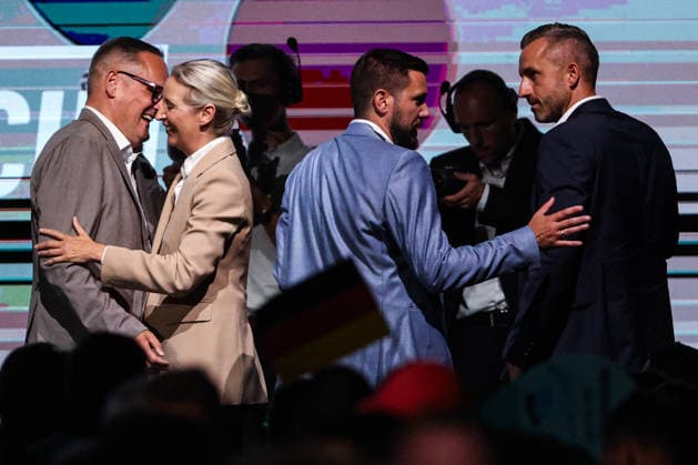 v.l. Martin Reichardt (AfD, Sachsen-Anhalt), Alice Elisabeth Weidel (AfD), Tobias Rausch (AfD,Sachsen-Anhalt), Ulrich Siegmund (AfD, Sachsen-Anhalt) - Wahlkampfauftaktveranstaltung der AfD Sachsen-Anhalt in der Messe Magdeburg am Sonnabend, den 18. Juli 2026 in Magdeburg. *** From left: Martin Reichardt (AfD, Saxony-Anhalt), Alice Elisabeth Weidel (AfD), Tobias Rausch (AfD, Saxony-Anhalt), Ulrich Siegmund (AfD, Saxony-Anhalt). The AfD Saxony-Anhalt campaign kickoff event at the Magdeburg Exhibition Center on Saturday, July 18, 2026, in Magdeburg.