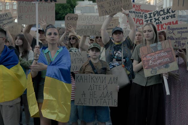 Protesters gather in Kyiv for a third consecutive day to denounce the dismissal of Ukrainian Defence Minister Fedorov. - 18 07 2026 - Ukraine Kyiv Oblast Kyiv () -  LouisxLemaire-Sicrex xLexPictorium LePictorium_0339192
