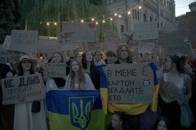 Protesters gather in Kyiv for a third consecutive day to denounce the dismissal of Ukrainian Defence Minister Fedorov. - 18 07 2026 - Ukraine Kyiv Oblast Kyiv () -  LouisxLemaire-Sicrex xLexPictorium LePictorium_0339217