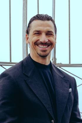 RECORD DATE NOT STATED Football icon Zlatan Ibrahimovic visits the Empire State Building in New York City. (NEW) New York 18, July, 2026 Descricao: Football legend Zlatan Ibrahimovic visited the iconic Empire State Building today, greeting fans and taking in one of the city™s most recognizable landmarks during his stay in New York.credit; Anthony Oliveira. thenews2.(Foto: Anthony Oliveira Thenews2 imago images) Football icon Zlatan Ibrahimovic visits the Empire State Building in New York City.  Copyright: xAnthonyxOliveirax