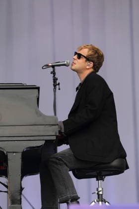 Tom Odell beim Lollapalooza Festival im Olympiapark in Berlin, 18. Juli 2026. Lollapalooza Berlin 2026 *** Tom Odell at the Lollapalooza Festival in Berlin s Olympic Park, July 18, 2026 Lollapalooza Berlin 2026