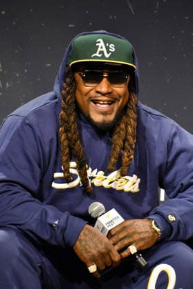 NEW YORK, NY - JULY 18: Marshawn Lynch pictured during Da Get Got with Marshawn Lynch and Mike Robinson on day 3 of Fanatics Fest NYC on July 18, 2026 at Javits Center in New York City. Copyright: xmpi099 MediaPunchx