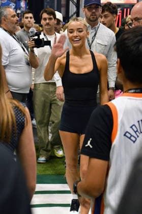 NEW YORK, NY - JULY 18: Livvy Dunne pictured during day 3 of Fanatics Fest NYC on July 18, 2026 at Javits Center in New York City. Copyright: xmpi099 MediaPunchx