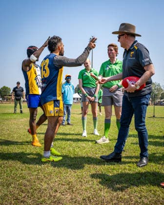 ANTHONY ALBANESE TIWI ISLANDS VISIT, Australian Prime Minister Anthony Albanese completes the coin toss at Stanley Tipiloura Oval on Bathurst Island, Northern Territory, Sunday, July 19, 2026. ( NO ARCHIVING BATHURST ISLAND NORTHERN TERRITORY AUSTRALIA  Copyright: xPATCHxCLAPPx 20260719191658857906