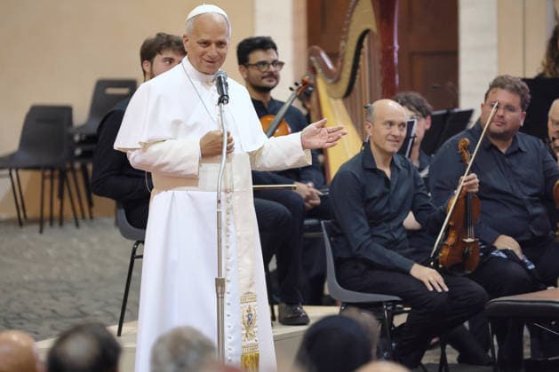 ITALY - POPE LEO XIV ATTENDS A CONCERT IN THE APOSTOLIC PALACE AT THE SUMMER PAPAL RESIDENCE IN CASTEL GANDOLFO - 2026 7 18 Italy, Castel Gandolfo, Vatican, 2026 7 18.Pope Leo XIV attend a concert in the Apostolic Palace at the summer papal residence in Castel Gandolfo EDITORIAL USE ONLY - NO BOOKS Copyright: xGgalazkax