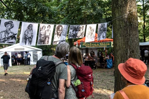 Solidarity Gathering with Cuba Held in Berlin BERLIN, GERMANY JULY 18, 2026: People gather at Stadtpark Lichtenberg under the slogan Learn from Cuba, Fight for Cuba, Celebrate with Cuba during an event expressing solidarity with the Caribbean nation. Participants called for an end to the United States embargo and international sanctions, which organisers said have contributed to decades of economic hardship in Cuba. Berlin Germany Copyright: x xAndrÃ sxTrujillox xJNAxPressx