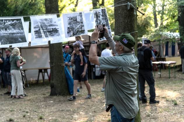 Solidarity Gathering with Cuba Held in Berlin BERLIN, GERMANY JULY 18, 2026: People gather at Stadtpark Lichtenberg under the slogan Learn from Cuba, Fight for Cuba, Celebrate with Cuba during an event expressing solidarity with the Caribbean nation. Participants called for an end to the United States embargo and international sanctions, which organisers said have contributed to decades of economic hardship in Cuba. Berlin Germany Copyright: x xAndrÃ sxTrujillox xJNAxPressx