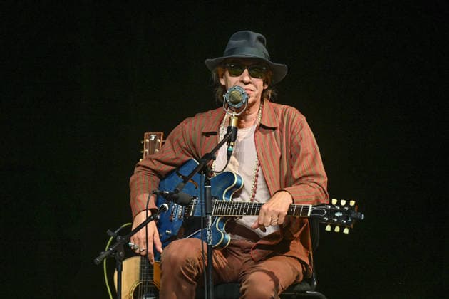 Liedabend Lied.Fest II , mit Sigrid Horn und Ernst Molden, im Rahmen der Salzkammergut Festwochen Gmunden, im Stadttheater Gmunden, fotografiert am 18.07.26. Das Bild zeigt den Musiker Ernst Molden 2026 - Liedabend Lied.Fest II , mit Sigrid Horn und Ernst Molden, im Rahmen der Salzkammergut Festwochen Gmunden, im Stadttheater Gmunden, am 18.07.26 *** Song Recital Lied Fest II, featuring Sigrid Horn and Ernst Molden, as part of the Salzkammergut Festival in Gmunden, at the Gmunden City Theater, photographed on July 18, 2026. The photo shows the musician Ernst Molden. Liedabend Lied Fest II, featuring Sigrid Horn and Ernst Molden, as part of the Salzkammergut Festival Weeks in Gmunden, at the Gmunden City Theater, on July 18, 2026