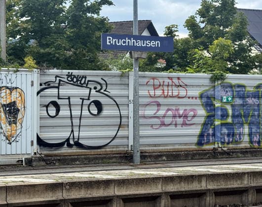19.07.2026, xsvx, News, Bahnhof Ettlingen-Bruchhausen wo der Angriff auf einen Bahn-Mitarbeiter geschehen ist. Ettlingen-Bruchhausen *** July 19, 2026, xsvx, News, Ettlingen-Bruchhausen Train Station, where the attack on a railway employee took place Ettlingen-Bruchhausen