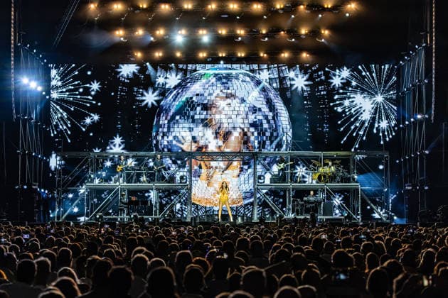 Aspach Schlagersaengerin Andrea Berg beim 21. Heimspiel Open-Air am 18.07.2026 in Aspach Schlagersaengerin Andrea Berg beim 21. Heimspiel Open-Air am 18.07.2026 in Aspach *** Aspach Schlager singer Andrea Berg at the 21st Heimspiel Open Air on July 18, 2026, in Aspach Schlager singer Andrea Berg at the 21st Heimspiel Open Air on July 18, 2026, in Aspach Copyright: xEibner-Pressefoto GerhardxWingenx EP_GWR