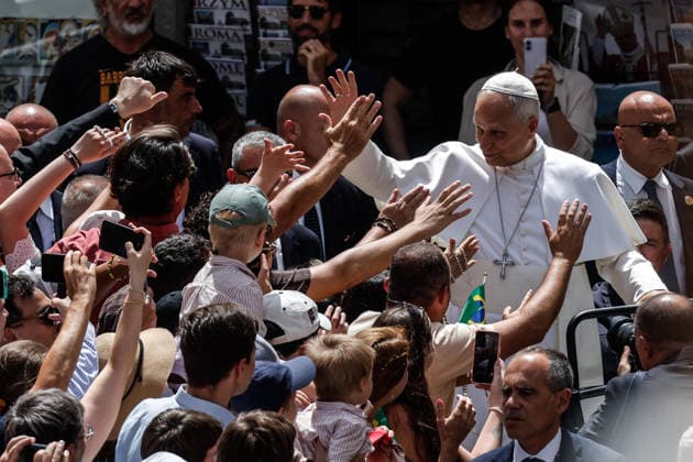 July 19, 2026, Roma, Roma: Pope Leo XIV leads the Angelus prayer in Castel Gandolfo summer residence near Rome, Italy, 19 July, 2026. ANSA GIUSEPPE LAMI. Roma Roma  - ZUMAa110 20260719_zaf_a110_002 Copyright: xGiuseppexLamix