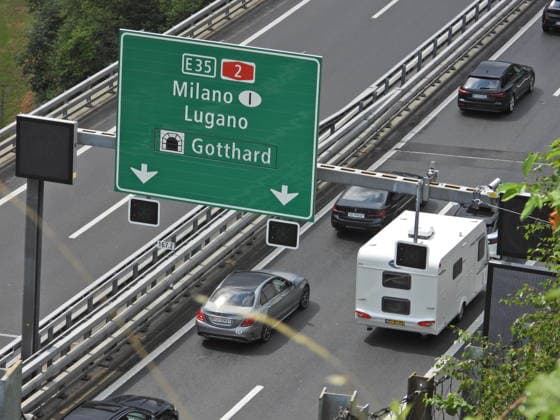19.07.2026 Schweiz Sonntag ,Ferienbeginn, Sommerferien Bild . Stau vor dem Gotthardtunnel Nordportal, *** July 19, 2026, Switzerland, Sunday, start of summer vacation, photo: traffic jam in front of the northern portal of the Gotthard Tunnel, 