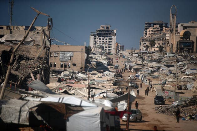 Aftermath of Israeli Airstrike In Gaza Palestinians walk among destroyed buildings in Gaza City, Gaza, on an unspecified date. Gaza remains subject to daily violence despite a formal ceasefire in place since October, with both the Israeli military and Hamas accusing one another of violating the truce. Gaza Palestine  Copyright: xMajdixFathix originalFilename: fathi-notitle260719_npvSx.jpg